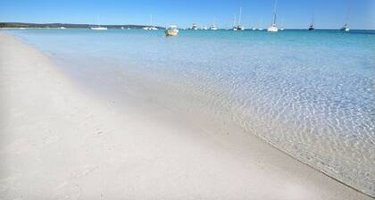 Fantastic Beach House on Quindalup Strip
