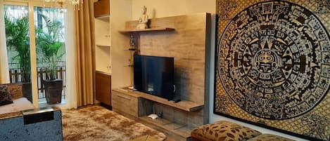 Basic Room | Living room