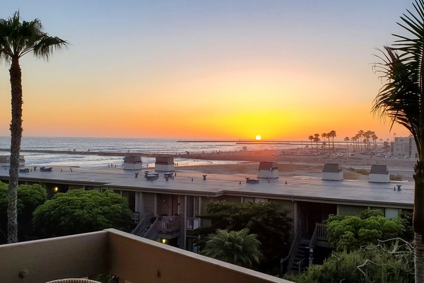 Watch the sunset from the balcony in the evenings