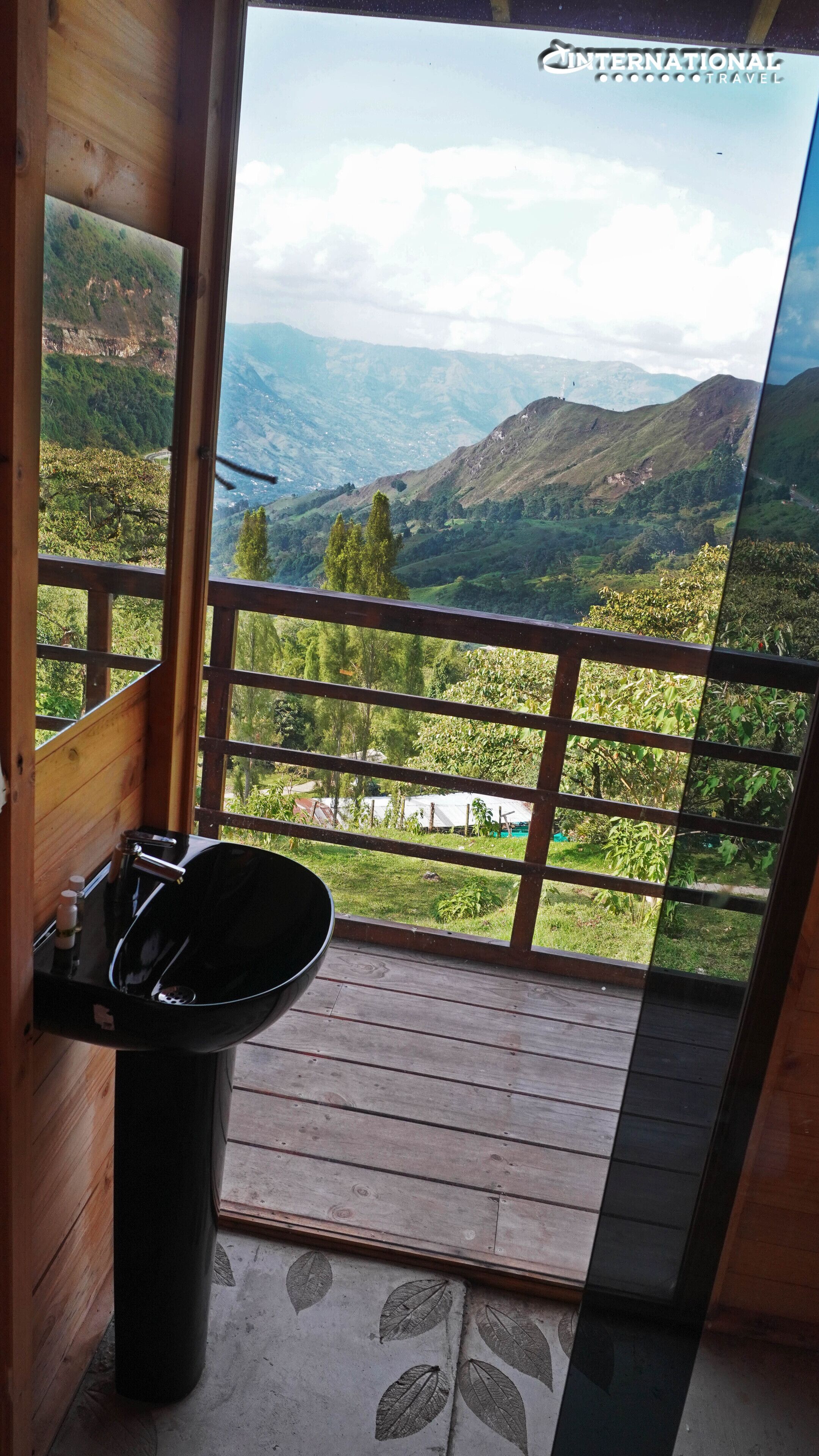 Ducha, cabezal de ducha tipo lluvia, artículos de tocador gratuitos
