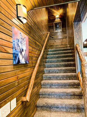 Interior - Luxury Cabin,Golf Course,Yellowstone, Stunning Mountain Views,Tubing, Rafting, (Island Park)