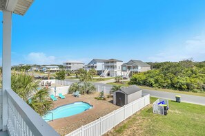 Pool - 5 Buoys: Ocean View House Near Ocean Crest Pier (Oak Island)