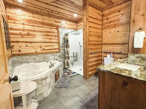 Hair dryer, towels - Time To Spare Cabin/ Hot Tub/Fire Pit/Near Broken Bow Lake/ 2 Masters (Broken Bow)