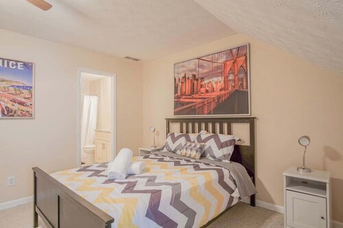 GA Horse Park townhome, sleeps 4
