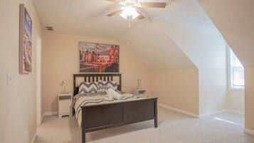 2 bedrooms, iron/ironing board, WiFi, bed sheets