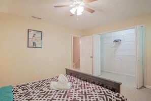 2 Schlafzimmer, Bügeleisen/Bügelbrett, WLAN, Bettwäsche