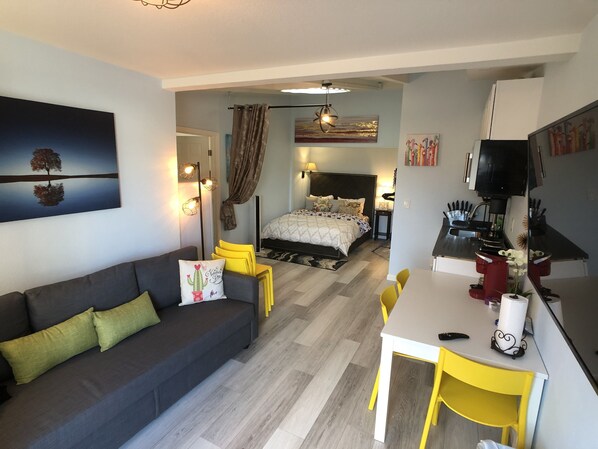 1 غرفة نوم ومكواة/لوح كي وواي فاي وملاءات أسرّة