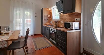 Holiday house Vantačići for 1 - 3 persons with 2 bedrooms - Row house