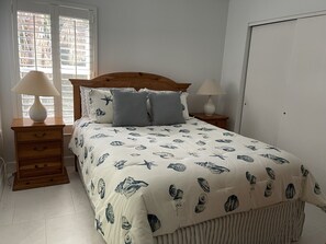 2 makuuhuonetta, silitysrauta/-lauta, Wi-Fi, vuodevaatteet