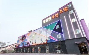 Exterior - Gentleman (Suncheon)