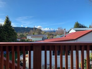 Property grounds - Mountain House located in central Ohakune (Ohakune)