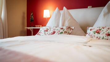 3 bedrooms, iron/ironing board, WiFi