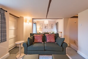 TV, peis og DVD-spiller