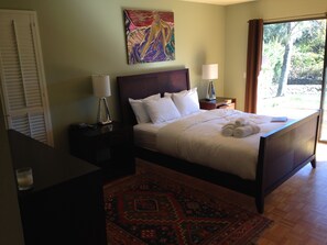 5 bedrooms, desk, iron/ironing board, free WiFi