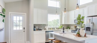 Haven House - Beautiful Getaway Home near Guadalupe River State Park