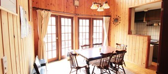 Yamanaka-lake log house HS2