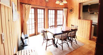 Yamanaka-lake log house HS2