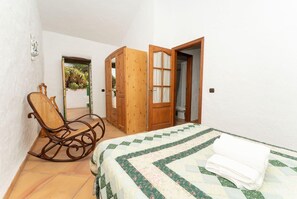 1 bedroom, iron/ironing board