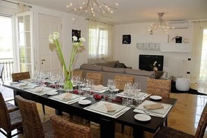 تناول الطعام