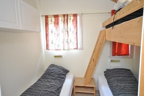 2 bedrooms