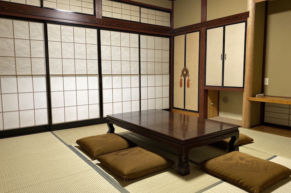 HH2 Private House