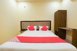 Standard Double Room | 1 bedroom, bed sheets - OYO 63371 R Square Stay (Hyderabad)