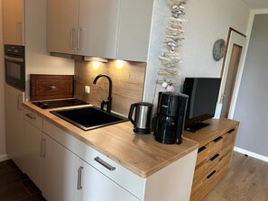 Kühlschrank, Herdplatte, Geschirrspüler