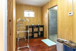 Blackout drapes, iron/ironing board, free WiFi, bed sheets - Uruma Hotel (Uruma)