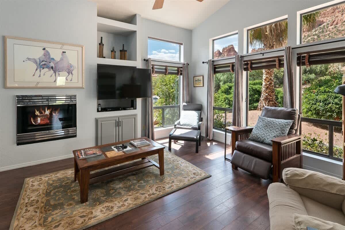TV, fireplace, offices