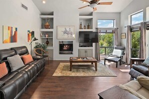 TV, fireplace, offices