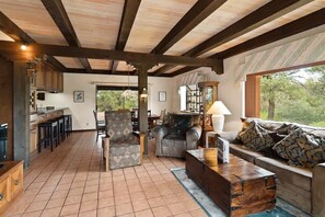 TV, fireplace, DVD player, offices