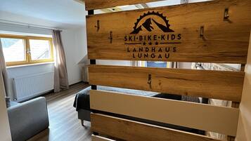 Comfort Double or Twin Room, 1 Bedroom, Non Smoking, Mountain View