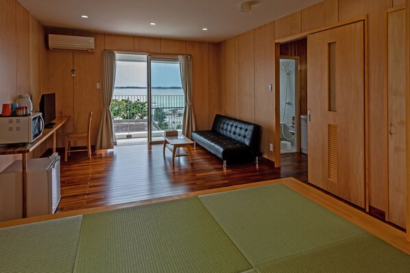 Japanese Western Style Room | Living area | Flat-screen TV
