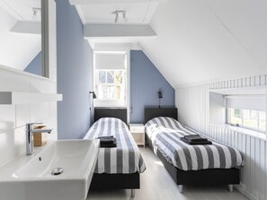 4 bedrooms, WiFi