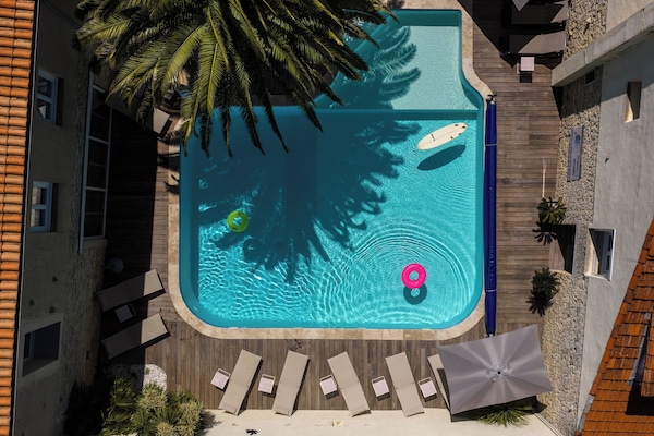 Seasonal outdoor pool