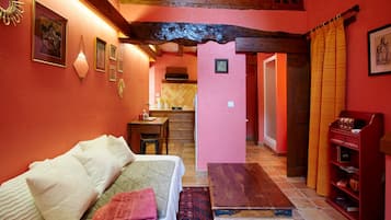 Comfort Room (Marco Polo) | Living area