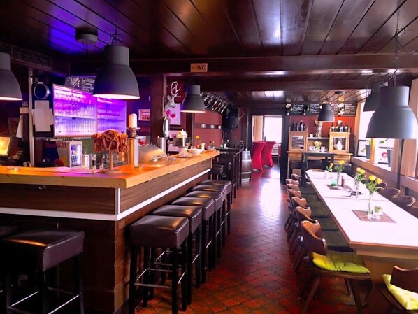 Bar (on property) - Hotel Landgasthof Löwen Sulz (Sulz)