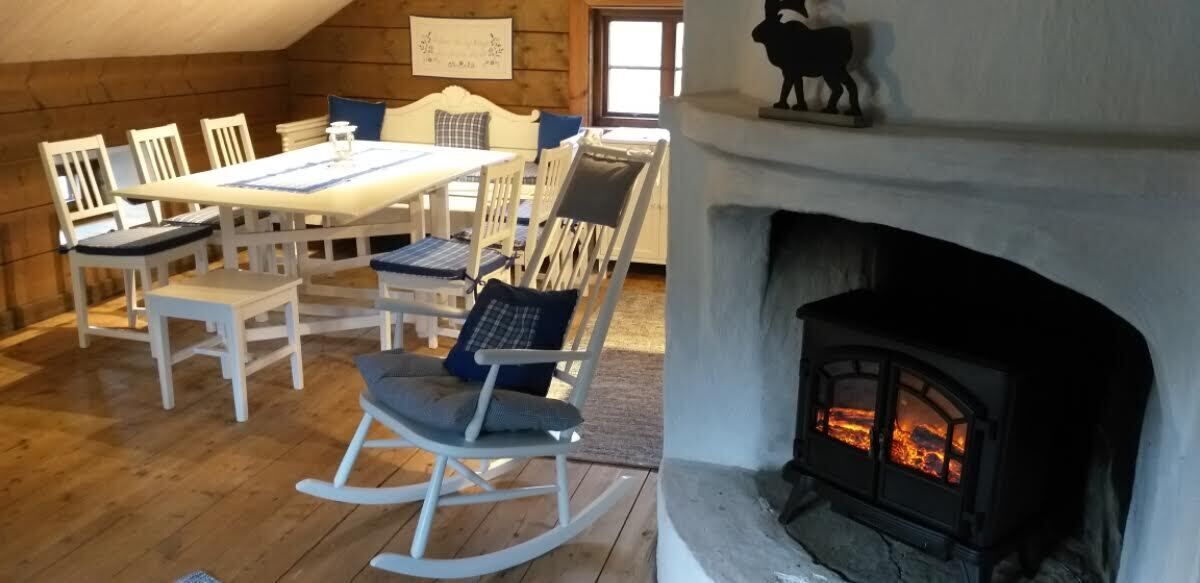 Mökki (Brygghuset) | Silitysrauta/-lauta, vauvansängyt, ilmainen Wi-Fi