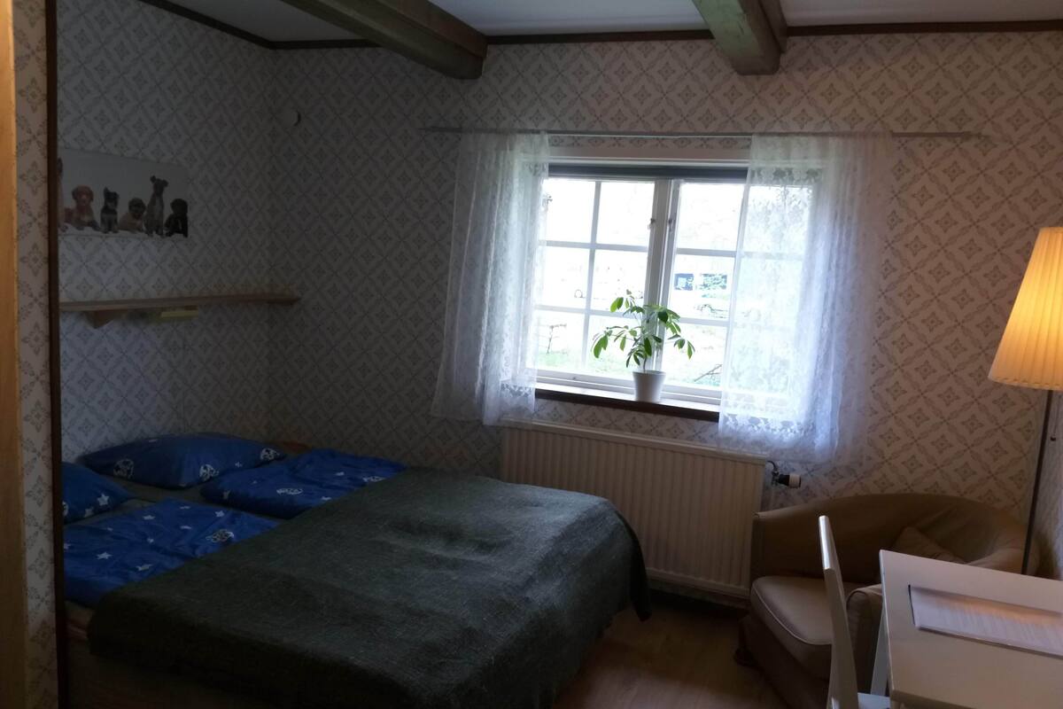 Værelse til 3 personer | Strygejern/strygebræt, baby-/barnesenge (tillægsgebyr), gratis Wi-Fi