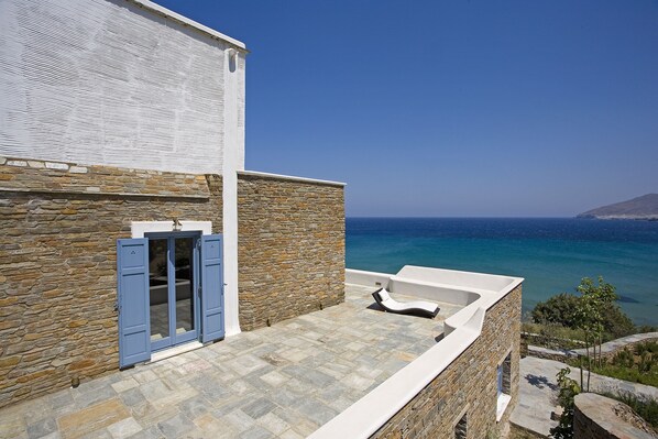 Familienvilla, 6 Schlafzimmer, Strandblick | Terrasse/Patio