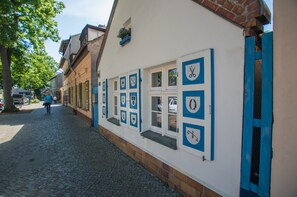 Land view from property - NEOHOSTEL Berlin (Berlin)
