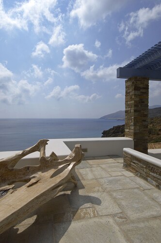 Luxury Villa By The Beach by VillaRentalsgr