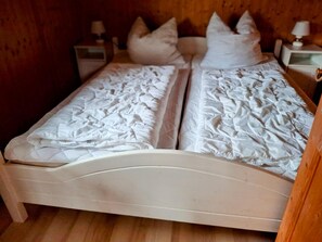 2 bedrooms
