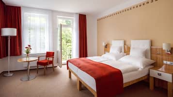 1 bedroom, in-room safe, desk, blackout drapes