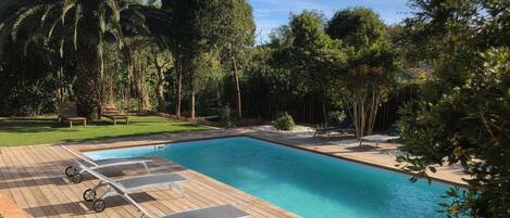 Piscine extérieure, piscine chauffée