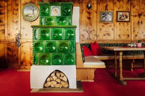 Interior detail - Landhaus Albert Murr (Sankt Anton am Arlberg)