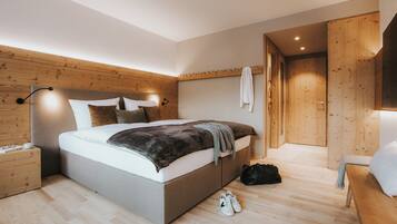 Comfort Triple Room | Soundproofing, free WiFi, bed sheets
