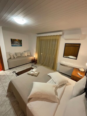 Luxury Villa, 4 Bedrooms, Private Pool | Egyptian cotton sheets, premium bedding, in-room safe, blackout curtains