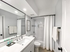 Shower, towels