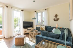Fernseher, Kamin
